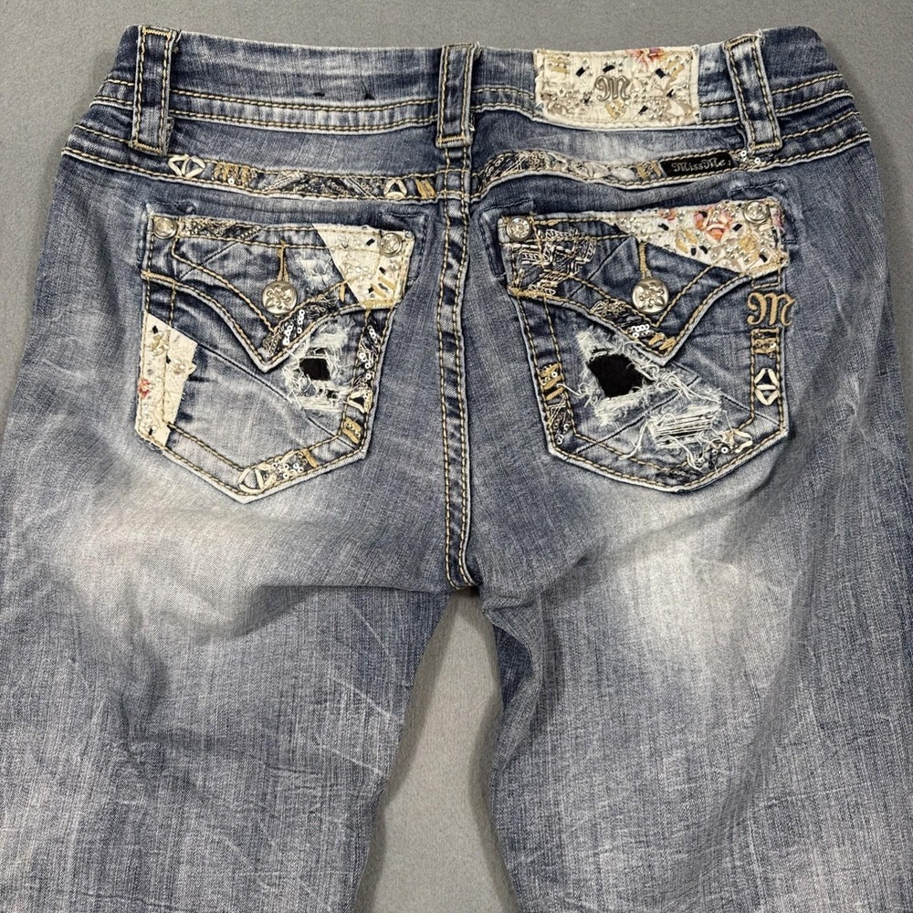 Miss Me wOMENS 27 distressed sTANDARD easy crop jeans rHINESTONE tHICK sTITCHING